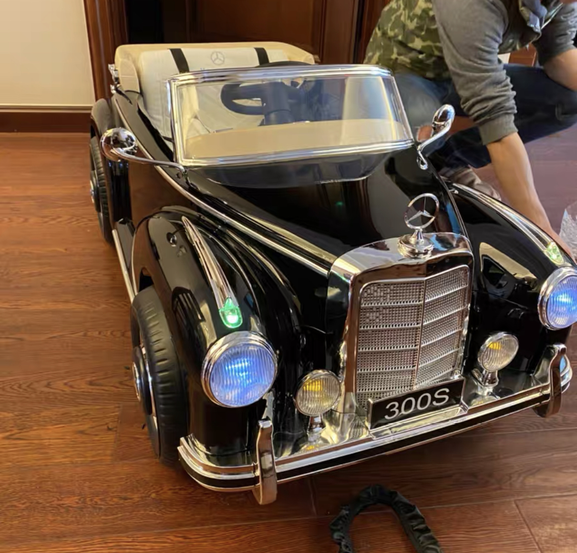 The Mercedes Benz Car for kids photo review