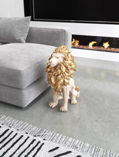 The Roar photo review