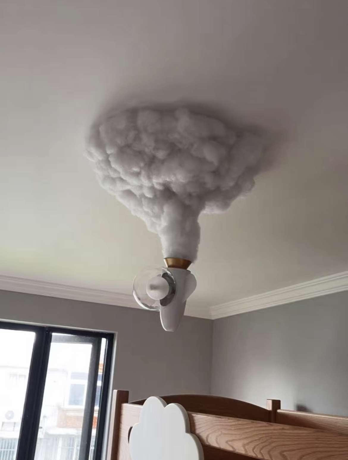 The Cloudy Rocket Light photo review