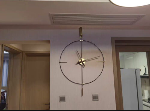 Clock photo review