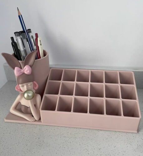 The Lipstick & Makeup Brush Holder photo review