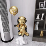 The Astronaut Holding a Balloon photo review