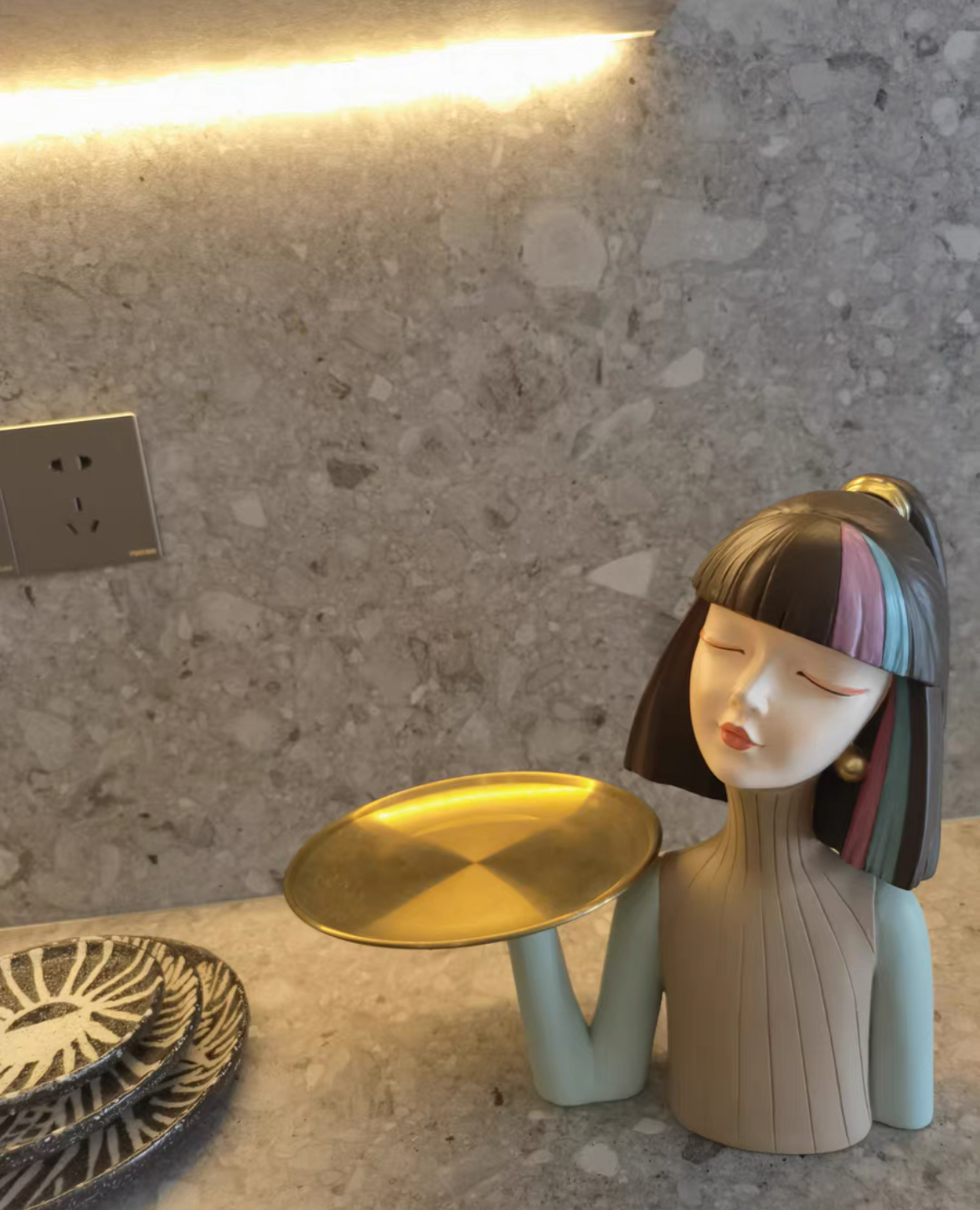 The Lady Key of Utility Holder photo review