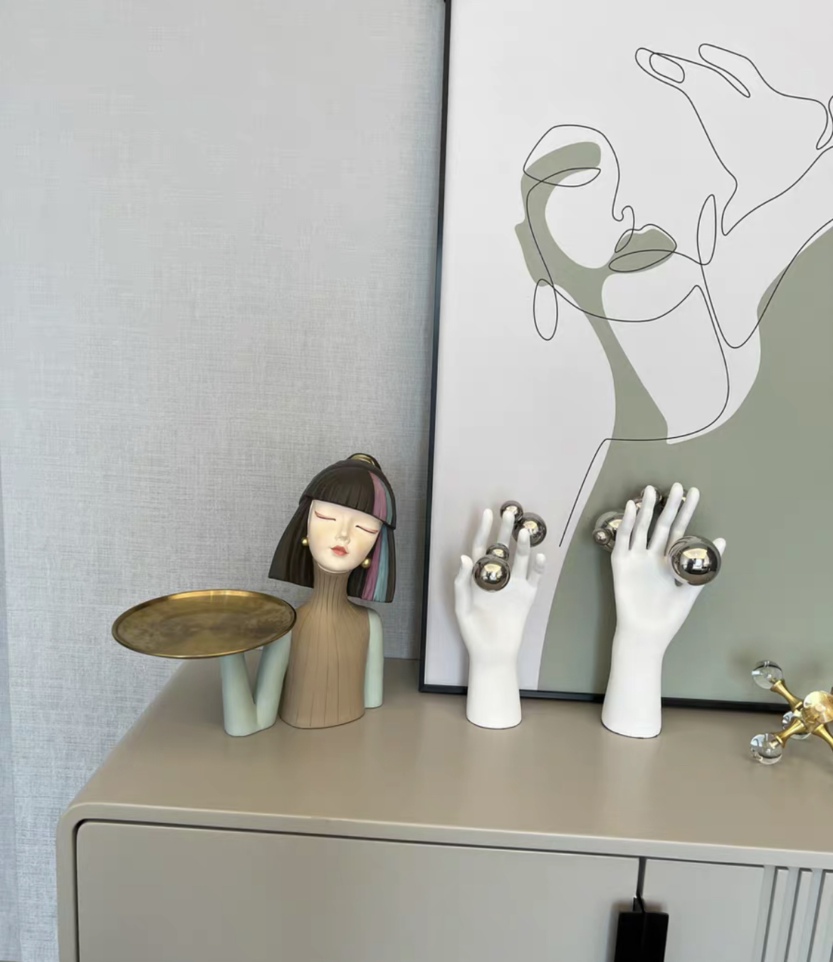 The Lady Key of Utility Holder photo review