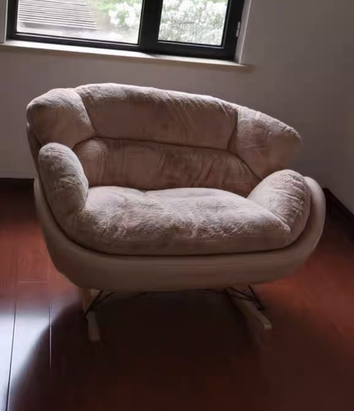 The Rocking Sofa photo review